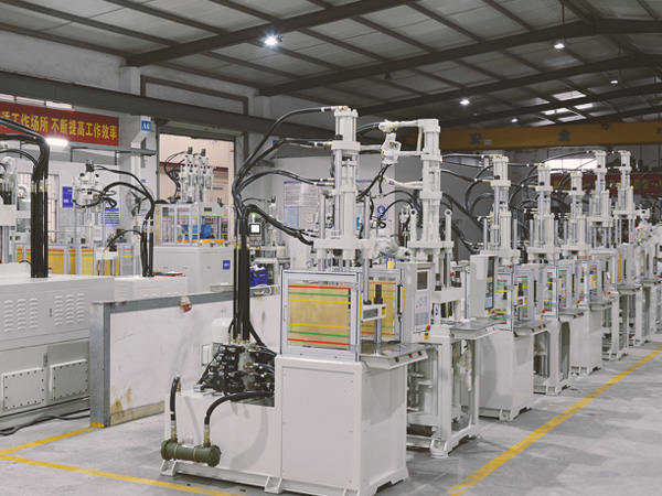 想知道立式注塑機品牌哪個好讓業(yè)內(nèi)人員告訴你